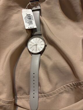 Michael Kors Light Gray Leather Strap Men’s Watch with Silver Case